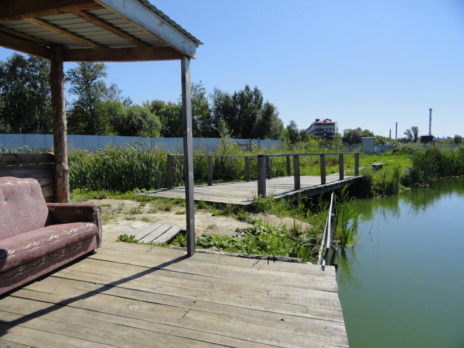 Рыбалка в кургане. Карбышева 33б Курган. Пруд в Заозерном. Платная рыбалка Курган Заозерный. Карбышева озеро.